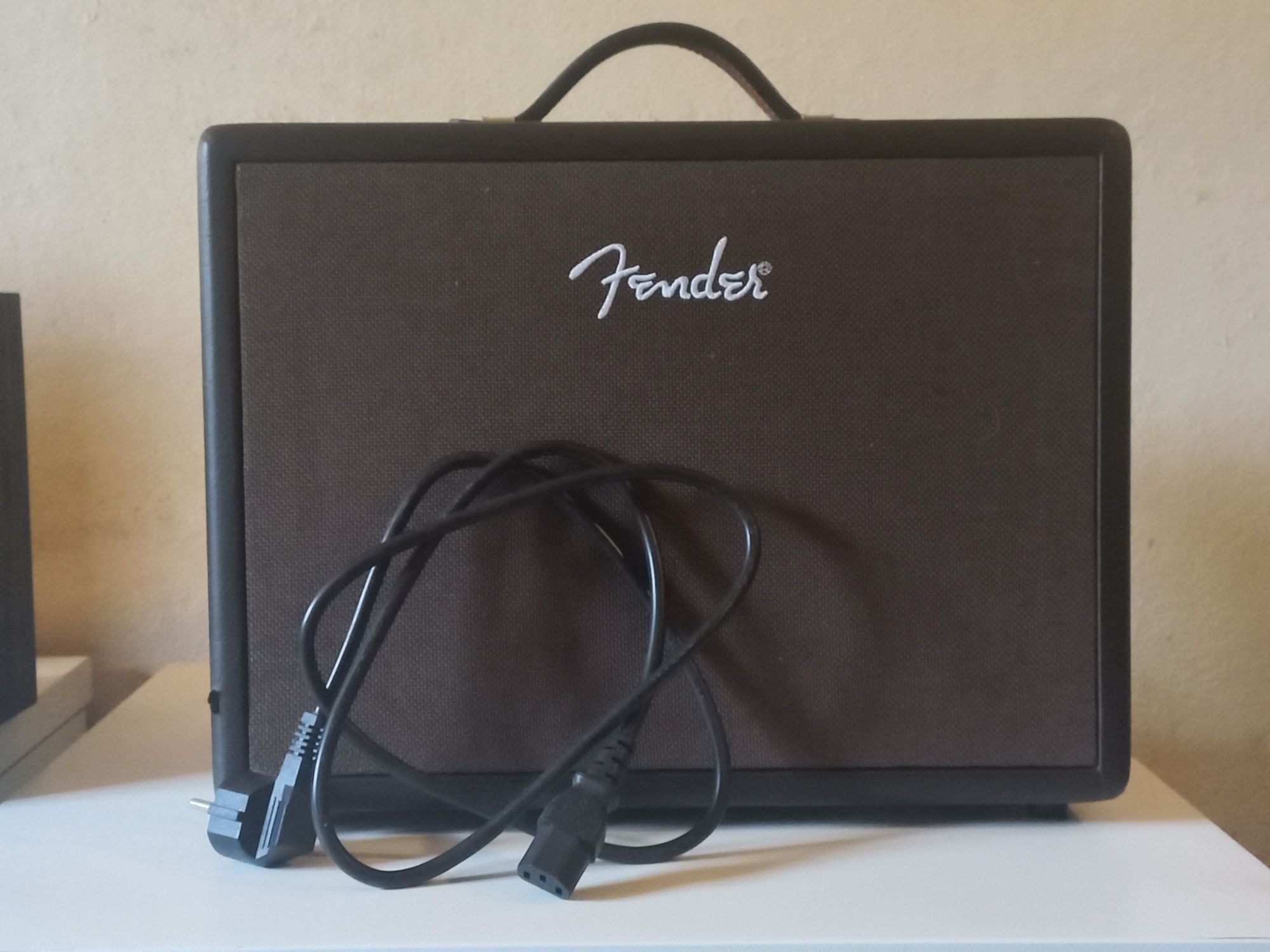 Amplificador de guitarra acústica Fender Acoustic Junior