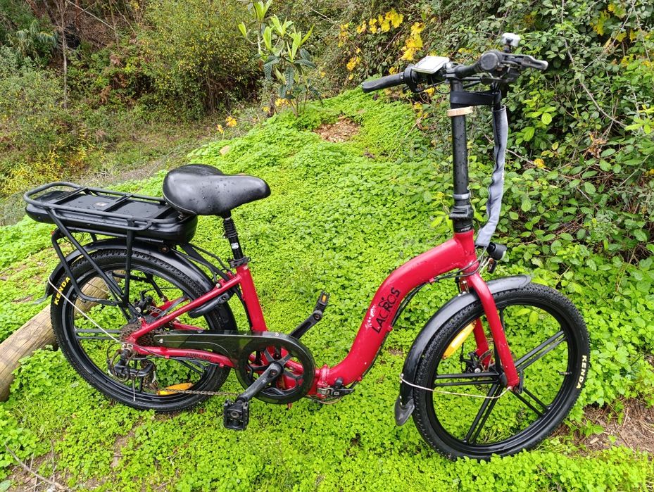 Lacros bicicleta elétrica em bom estado