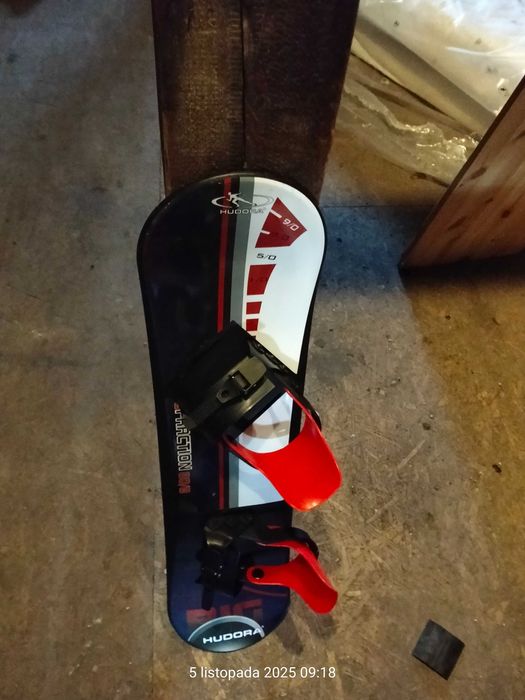 Sprzedam. Snowboard