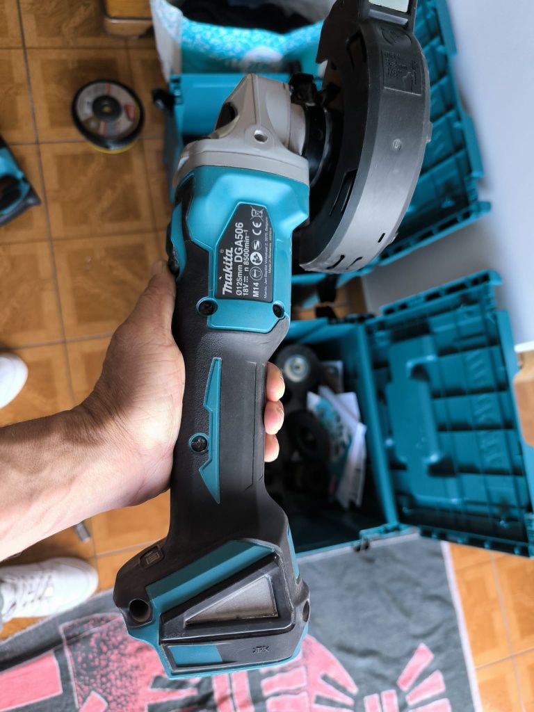 Máquina em conjunto Makita