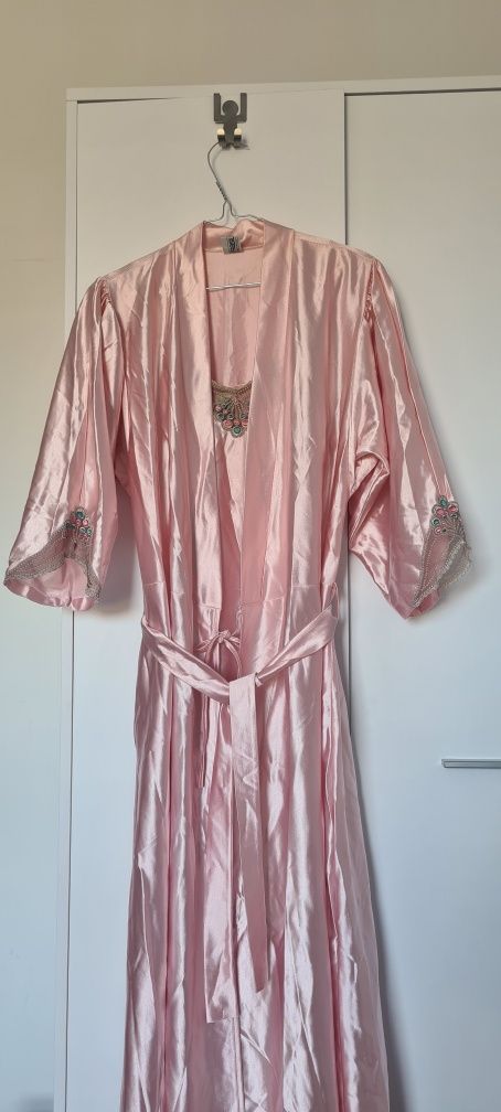 Peniuar szlafrok Halloween Sabrina Carpenter Barbie Hollywood vintage