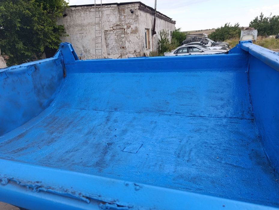 Продам причеп одноосний