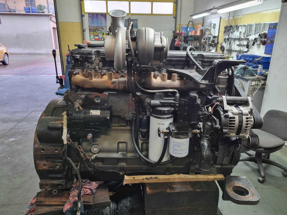 Silnik CUMMINS QSL9 ładowarka HSW Remont regeneracja