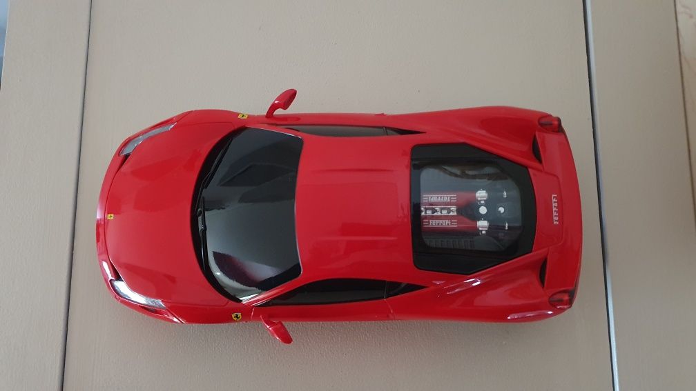 Ferrari 458 italia telecomandado 1/18