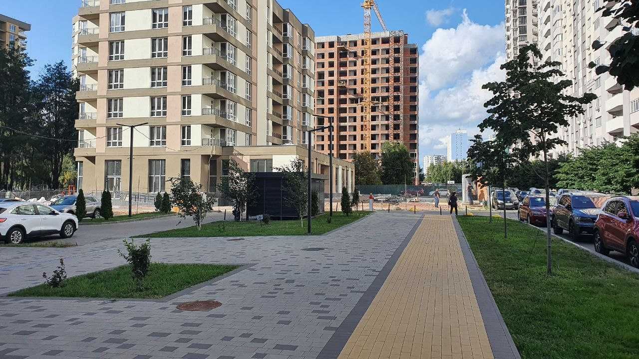 Оренда приміщення вільного призначення 302 м2 Бровари ЖК Крона Парк