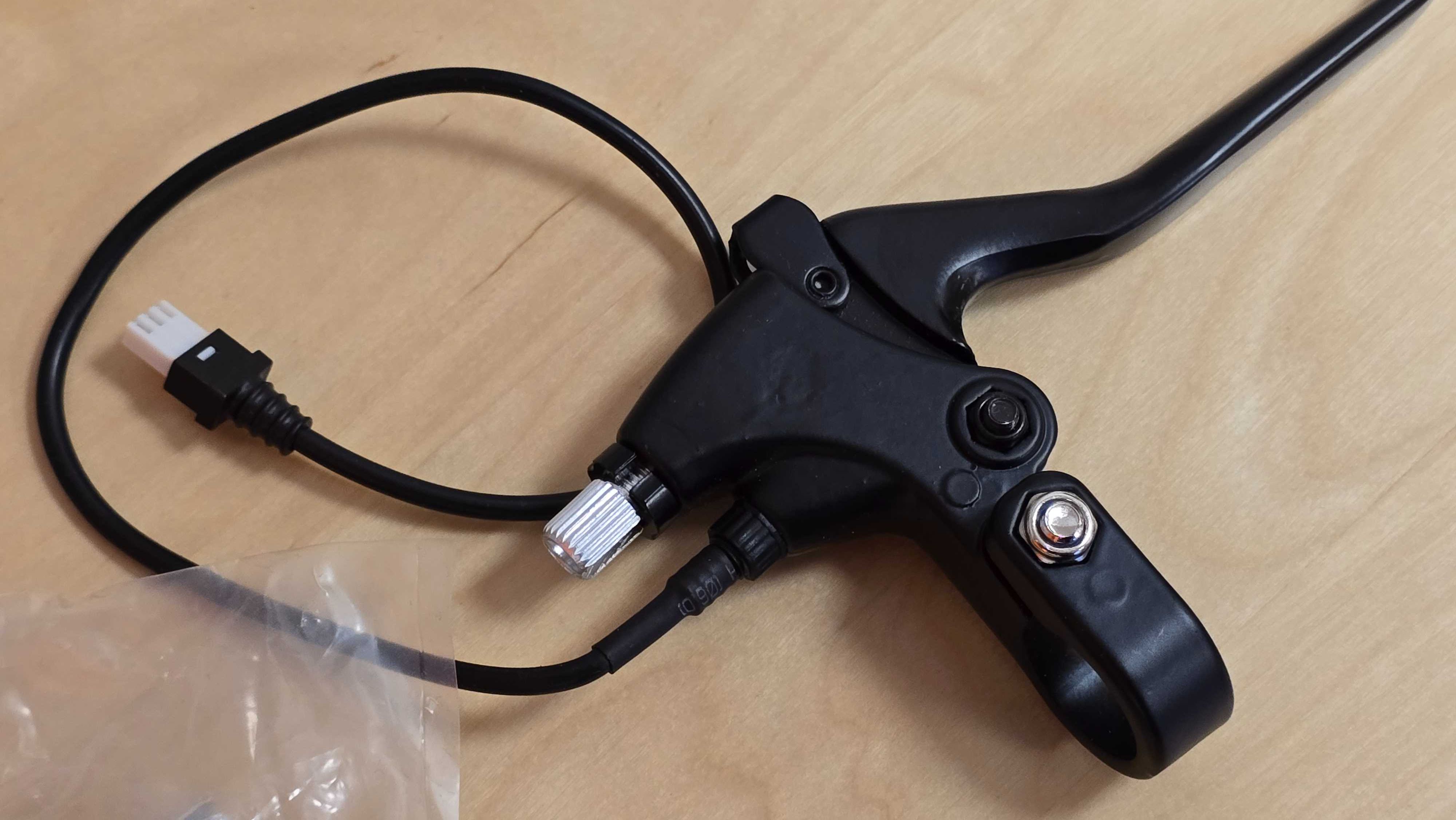 Klamki hamulcowe ze stycznikami do roweru elektrycznego (ebike) (p+l)