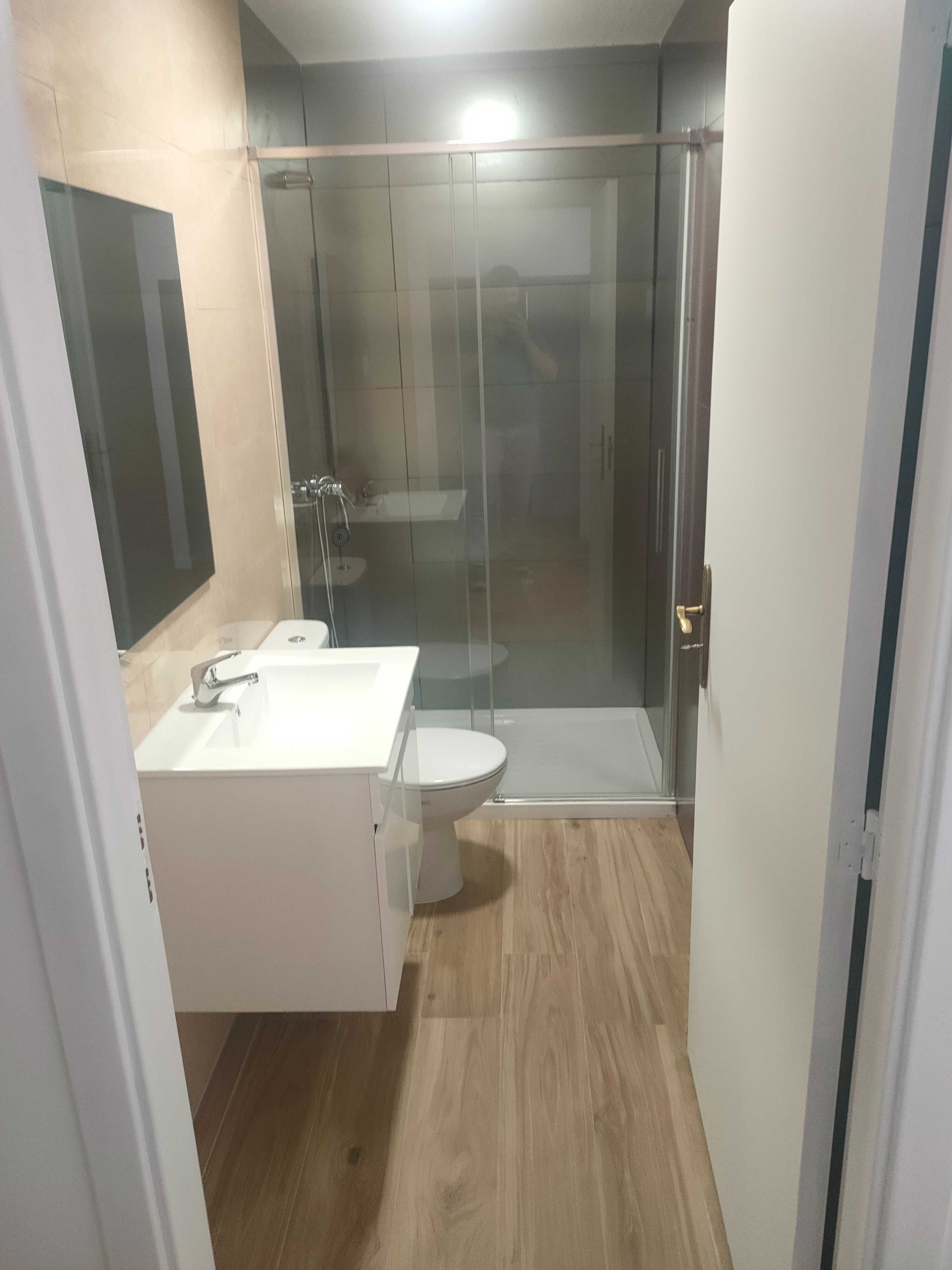 Quartos de Casal para Arrendamento / Tudo Incluído