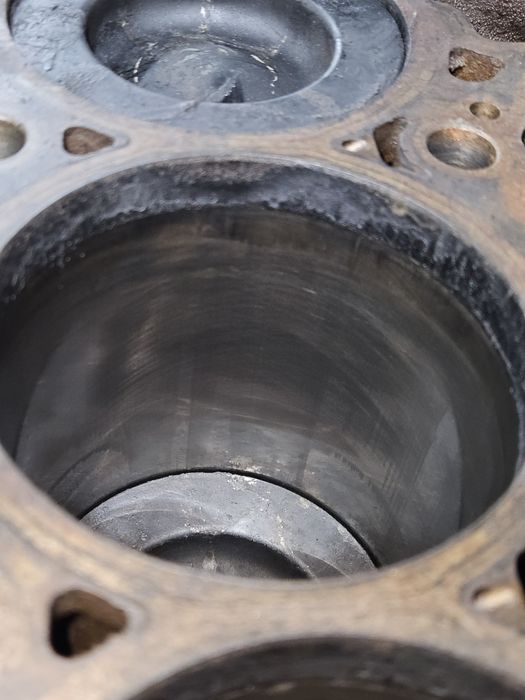 Blok silnika 2.0 TDI CKF