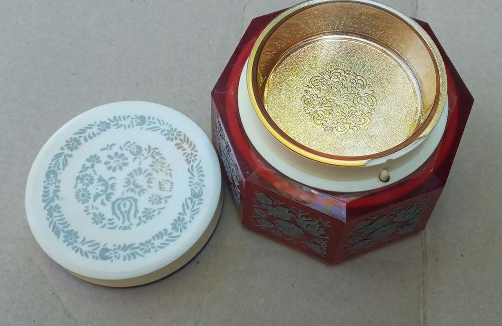 Музыкальная шкатулка.