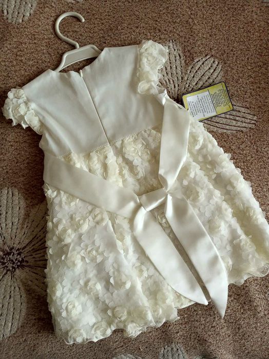 Платье новое нарядное