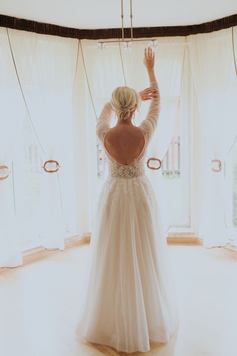 Suknia ślubna "Gloria" z długim rękawem Warszawa