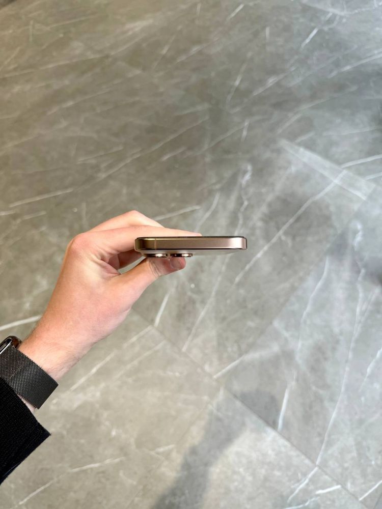 Б/у iPhone 16 Pro Max 256Gb Desert Гарантия от Магазина и Apple