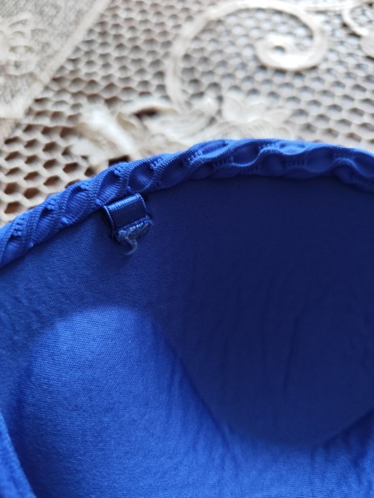 Góra od kostiumu kąpielowego bikini bez ramiączek rozm 75B. Ensored.