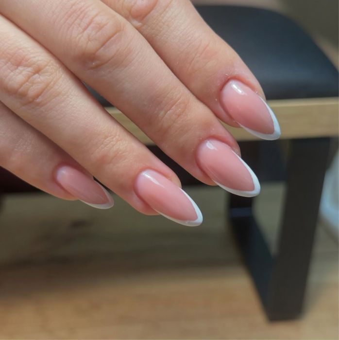 Манікюр та педикюр Крюків (кінц9)та МакДональз