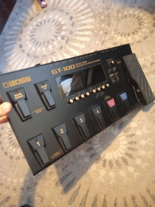Boss gt100 - pedaleira