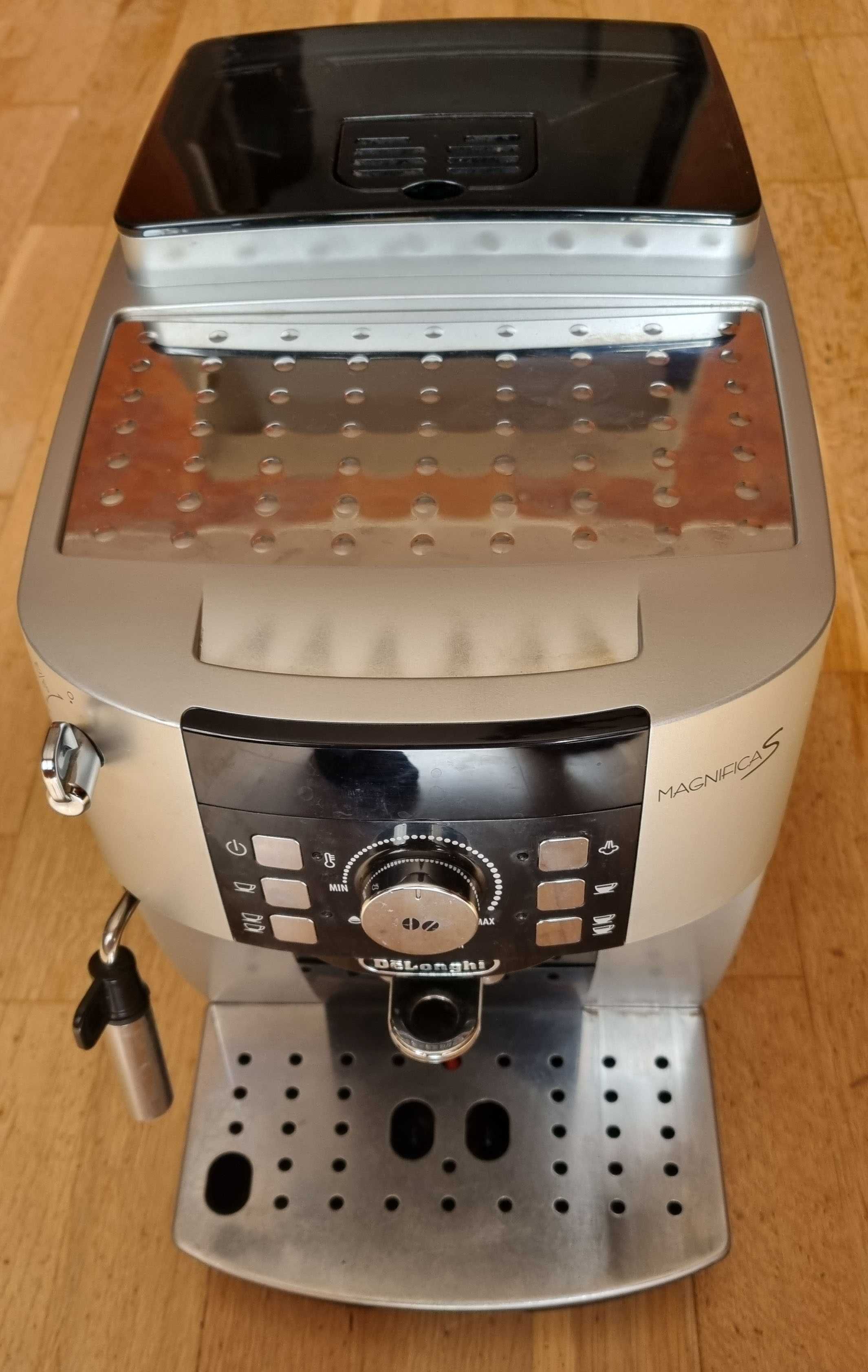 Ekspres DeLonghi Magnifica S