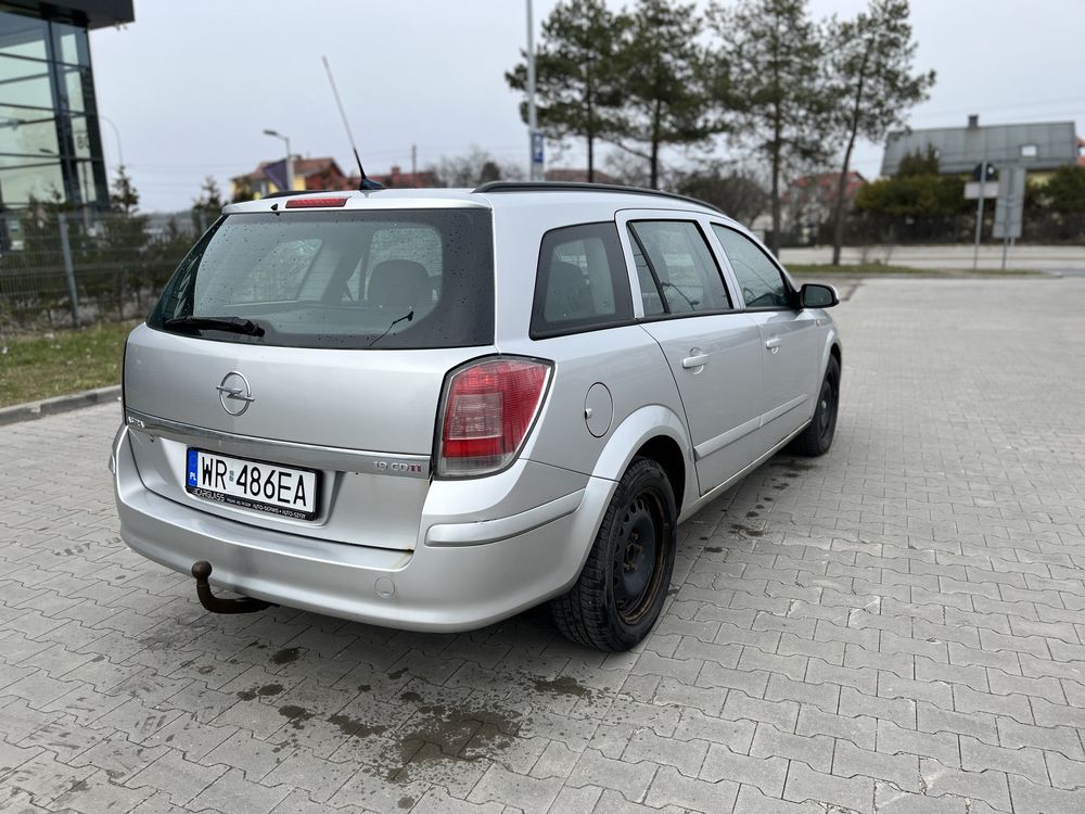Opel Astra H SW 2008 1.9 150km 110kw