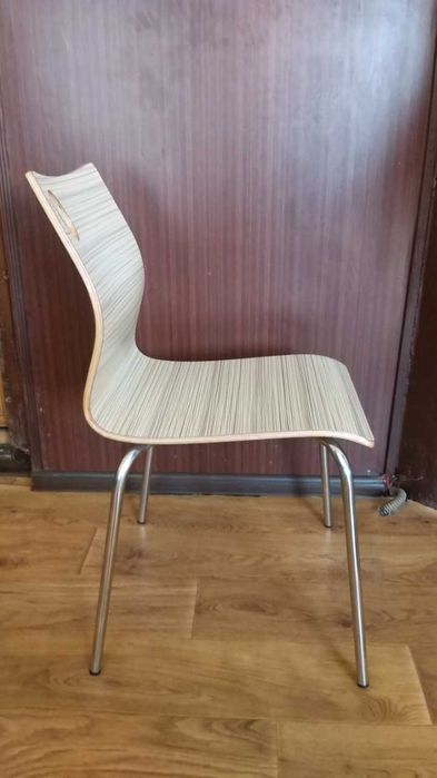 Стілець дерев'яний 1 шт/950 грн