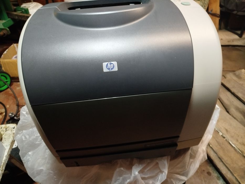 Принтер HP color laserjet 2550L (під ремонт чи запчастини)