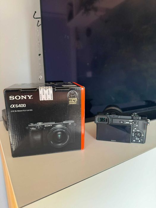 Aparat bezlusterkowiec Sony A6400 + obiektyw SEL35F18 *jak nowy*