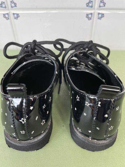 Sapatos tipo verniz n° 31