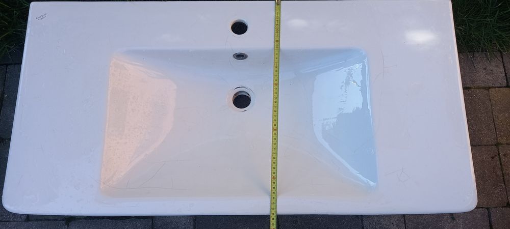 Рукомийник     .