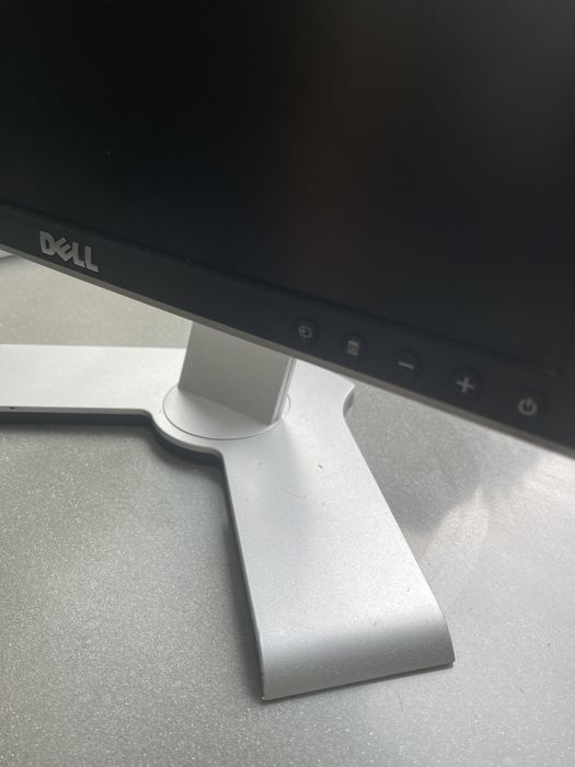 Monitor DEL LCD 17”