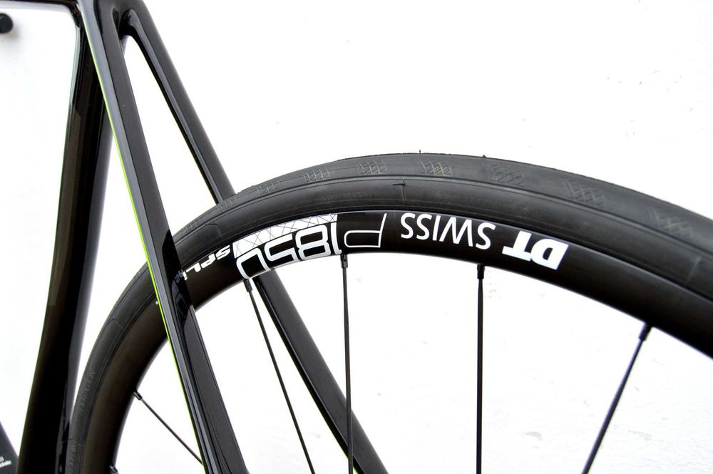 Polska produkcja Nowe koła DT SWISS P1850 DISC SPLINE szosowe gravel