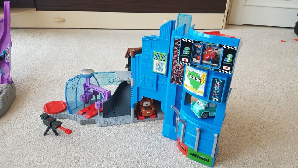 Imaginext Cars 2 Tokio