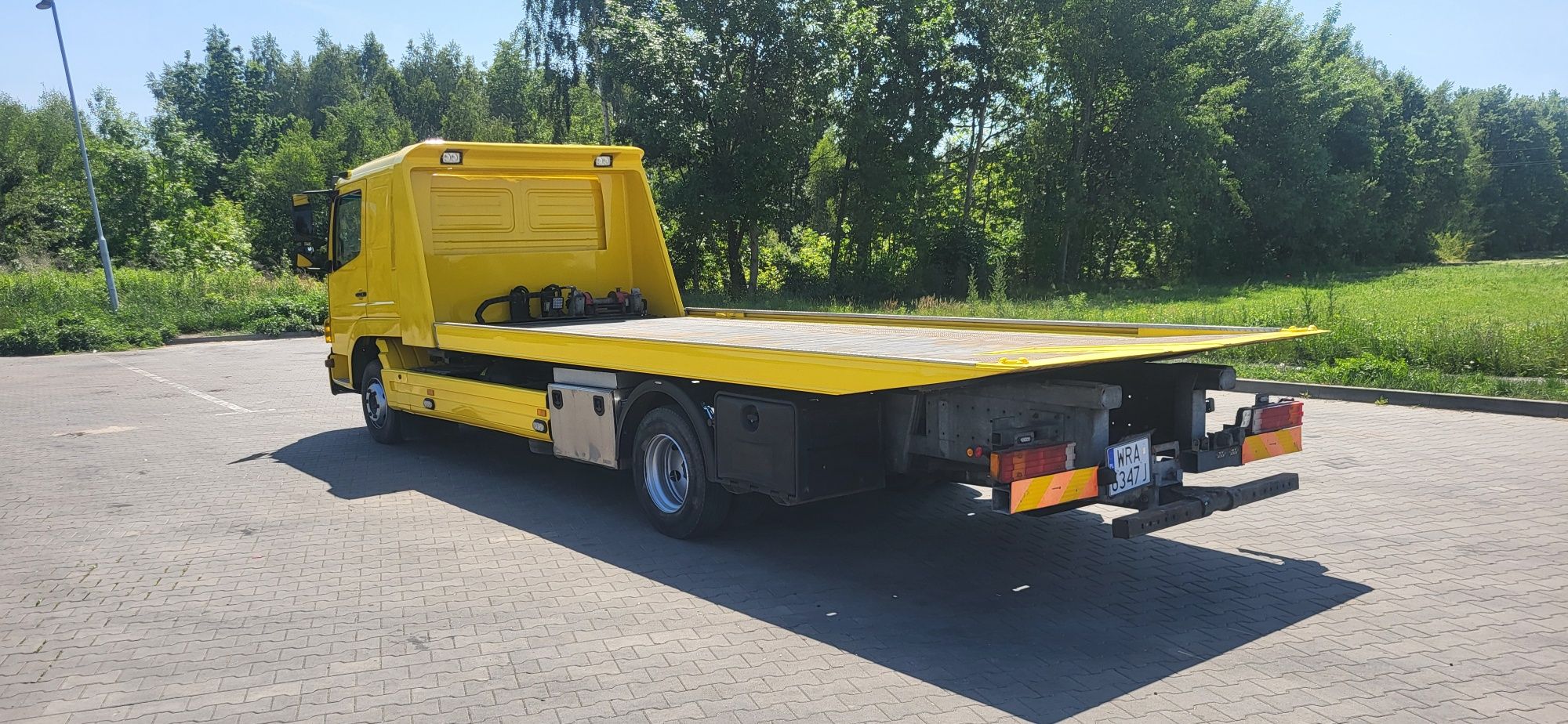 Mercedes Atego 1224 Pomoc Drogowa  6 osób Autolaweta 2013r