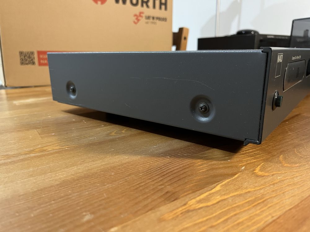 Odtwarzacz NAD Campact Disc Player C 521