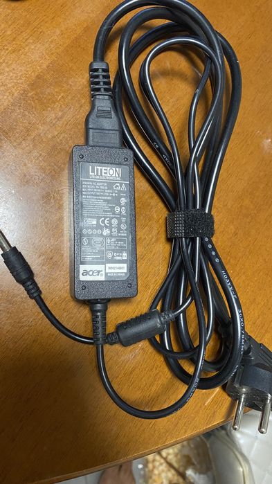 Зарядка на acer 19v
