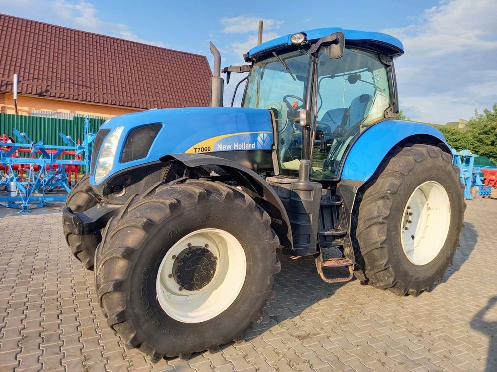 Трактор New Holland T7060 с Trimble CFX750 с активацией