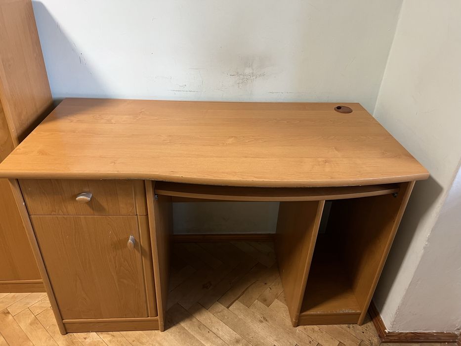 Компʼютерний робочий ігровий стіл