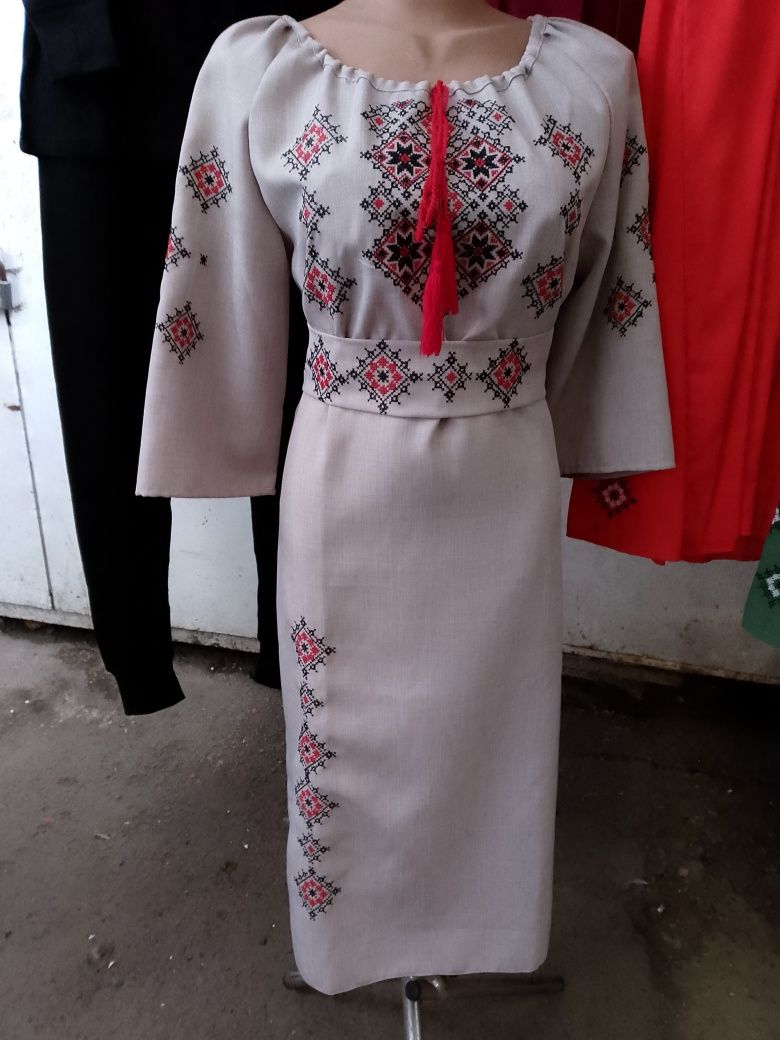 Вишиванки плаття