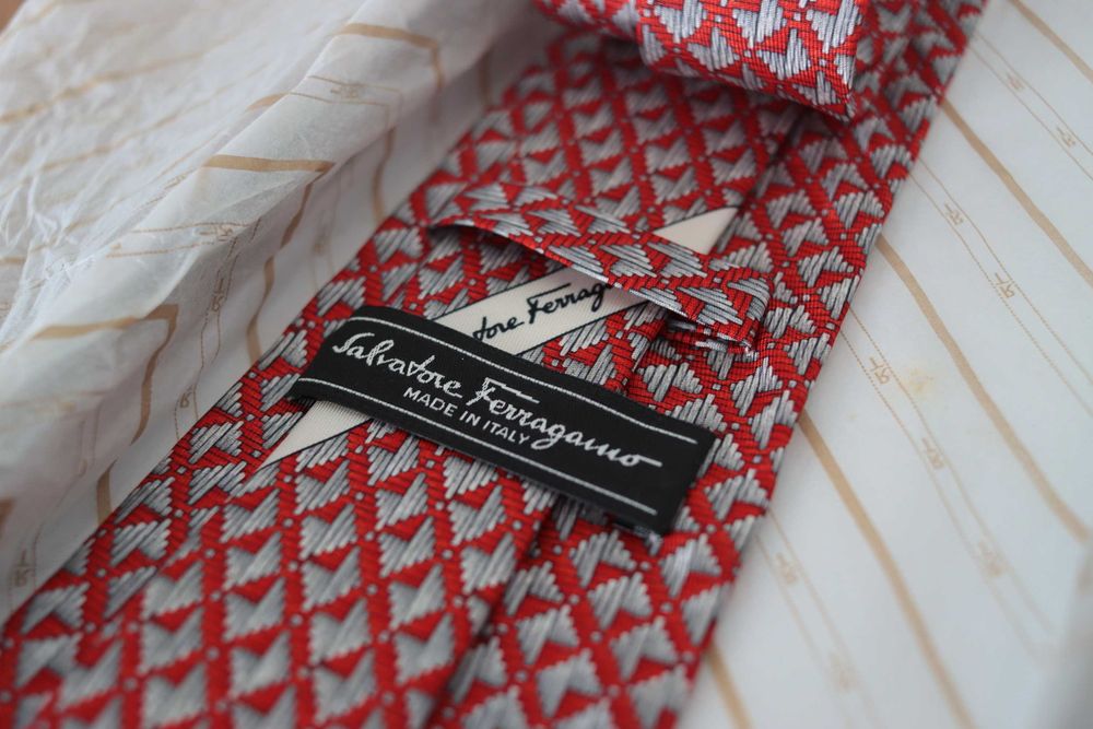 Gravata da Loja Rosa Teixeira, Marca Salvatore Ferragamo