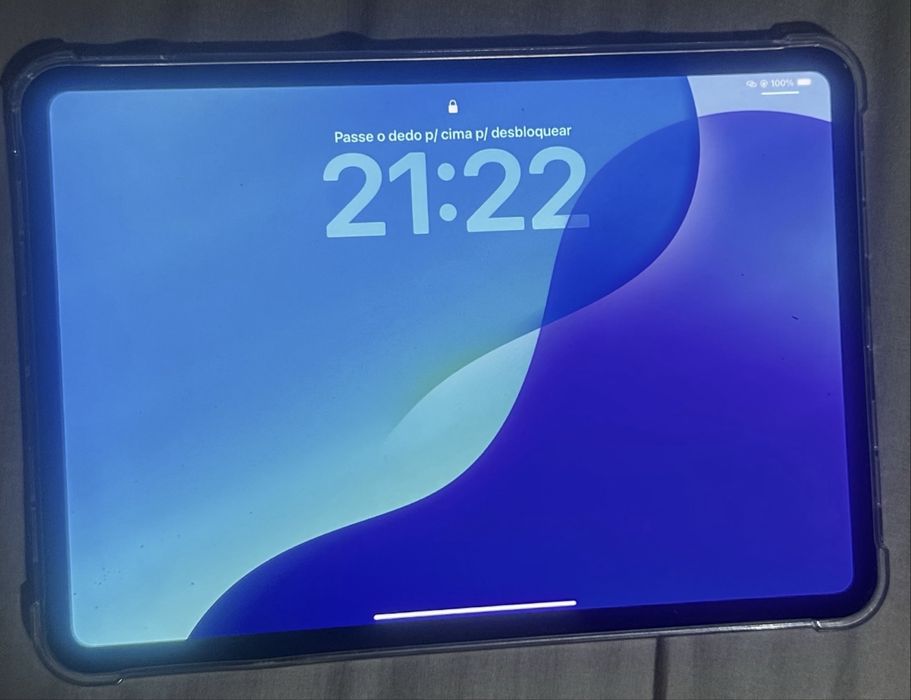 Vendo Ipad m4 muito novo
