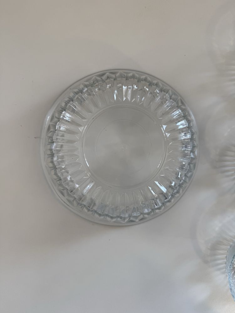Conjunto de 6 taças pequenas + 1 taça grande, em vidro