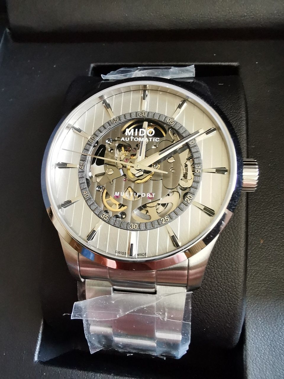 Zegarek MIDO Multifort Skeleton w rozmiarze 42 mm