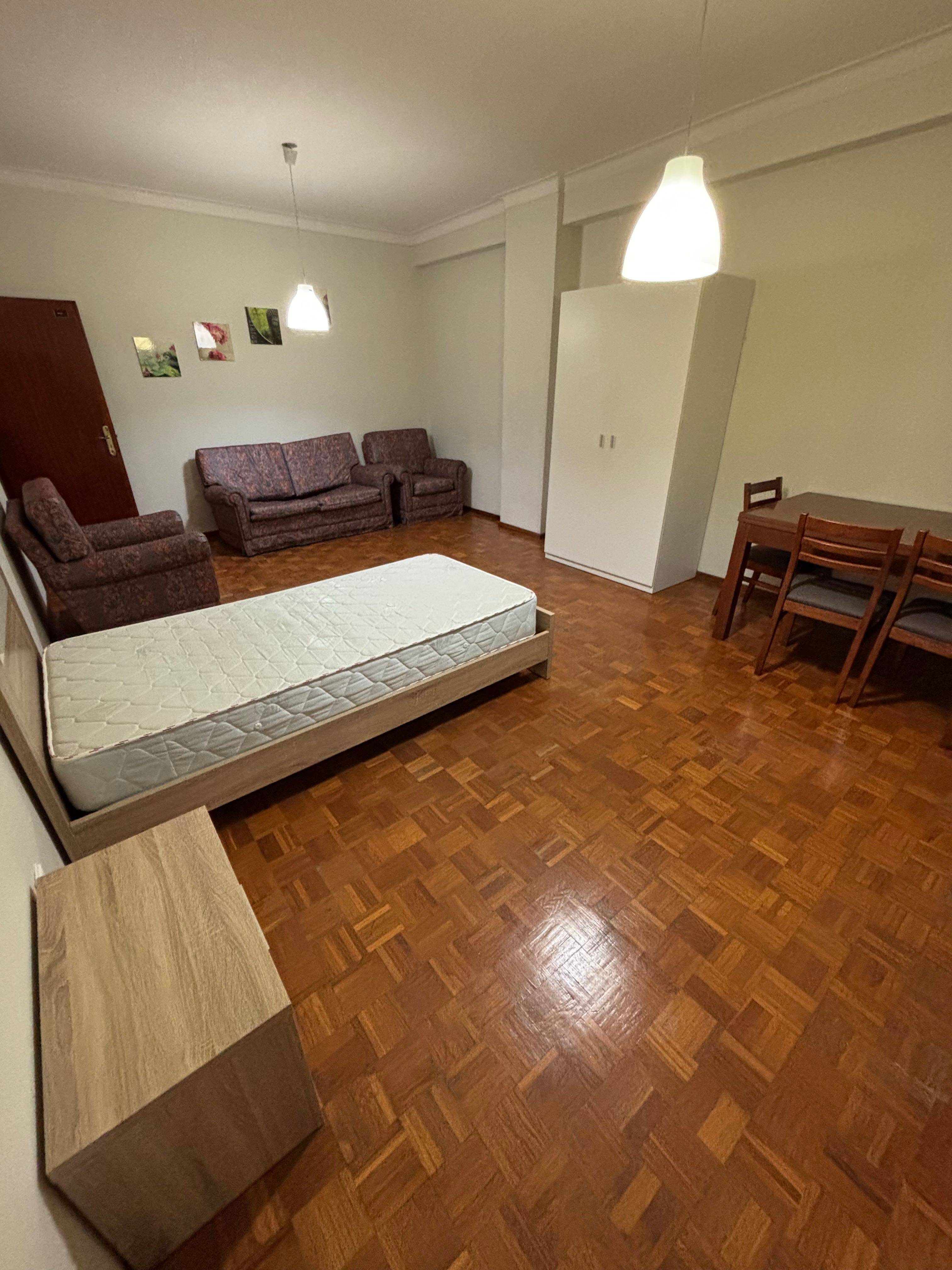 Quartos para arrendar a meninas estudantes, Viseu