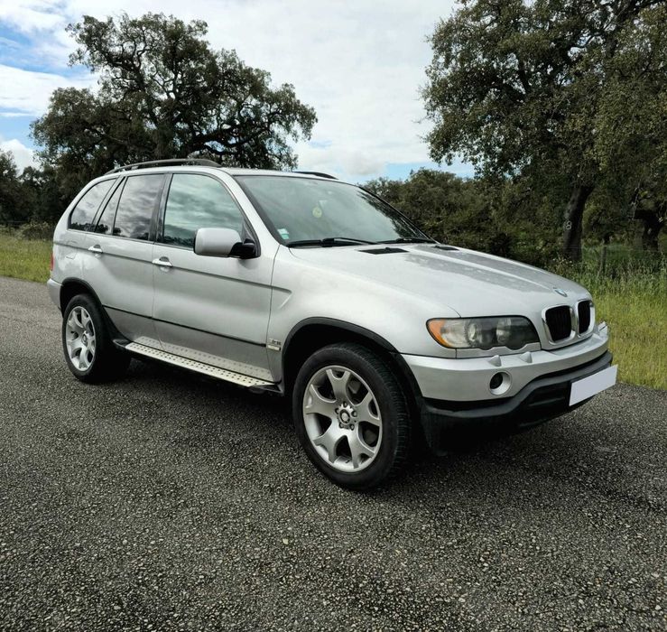 BMW X5 3.0i com GPL de última geração reservado