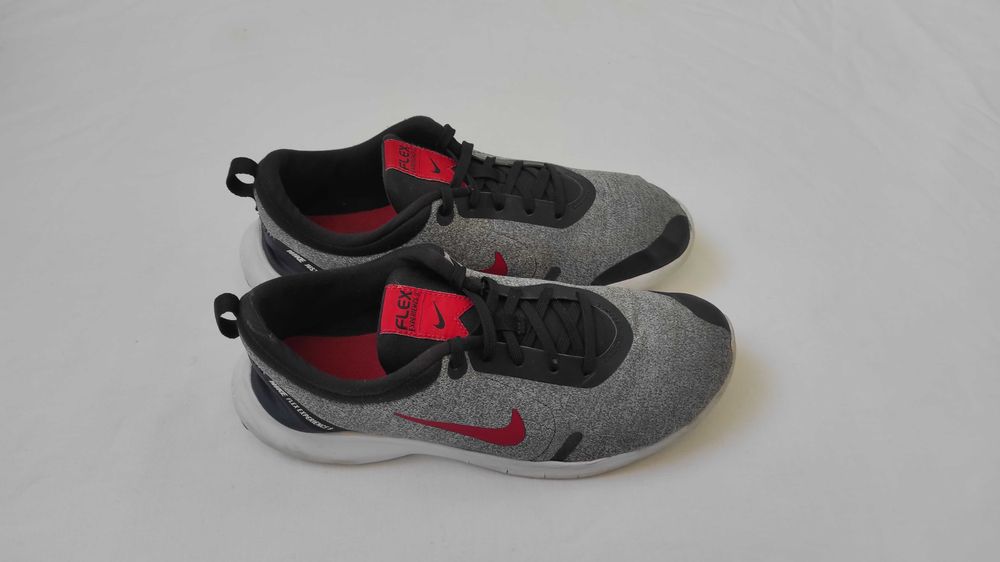 Кросівки Nike Flex Experience 8
розмір: 42