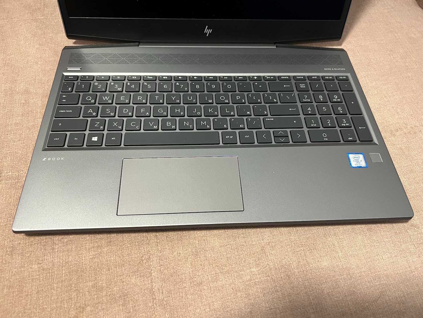 Ноутбук HP Zbook 15v G5 i7-8850H, RAM 16Gb, SSD 500 Nvidia Quadro P600