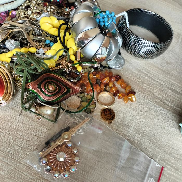 Mix bizuterii uszkodzonej Vintage DIY biżuteria złom