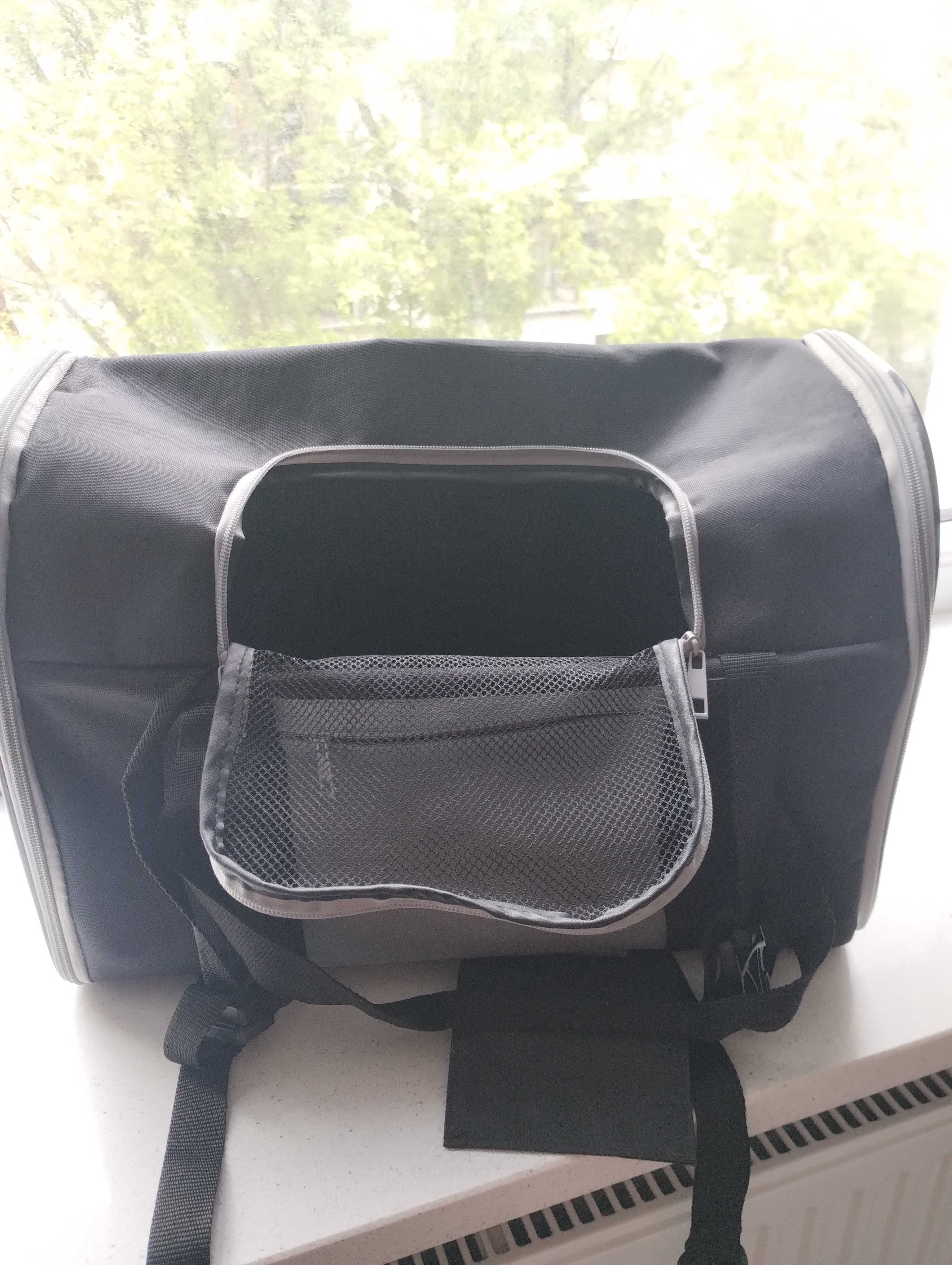 Nowy transporter dla małego psa