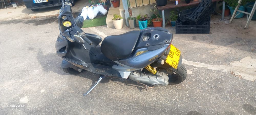 Vendo yamanha aerox