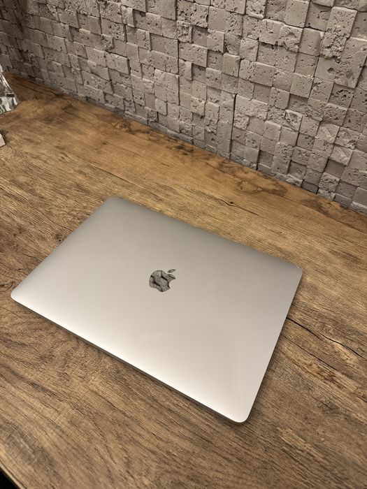 Apple Macbook Air 2020 M1 8gb/256gb повний комплект