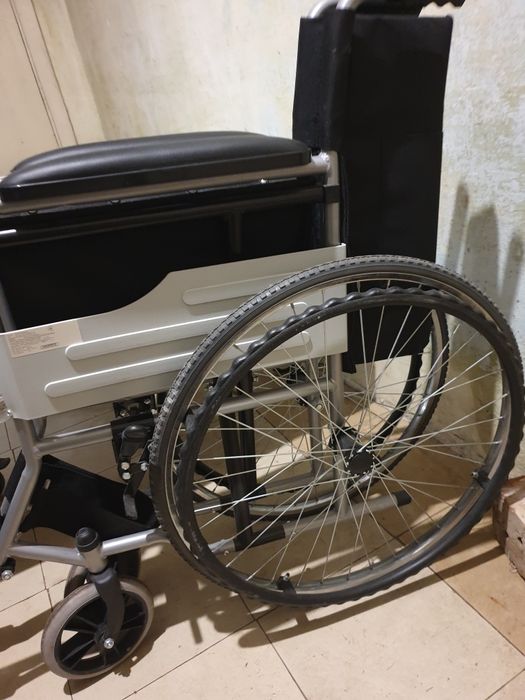 Крісло     колісне