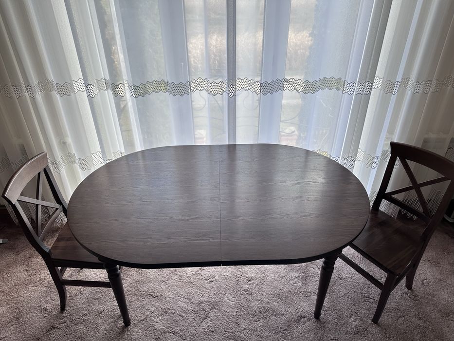 Столовый стол и 6 стульев