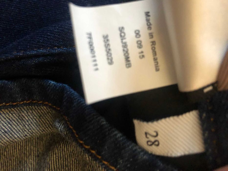 джинсы от  Guess